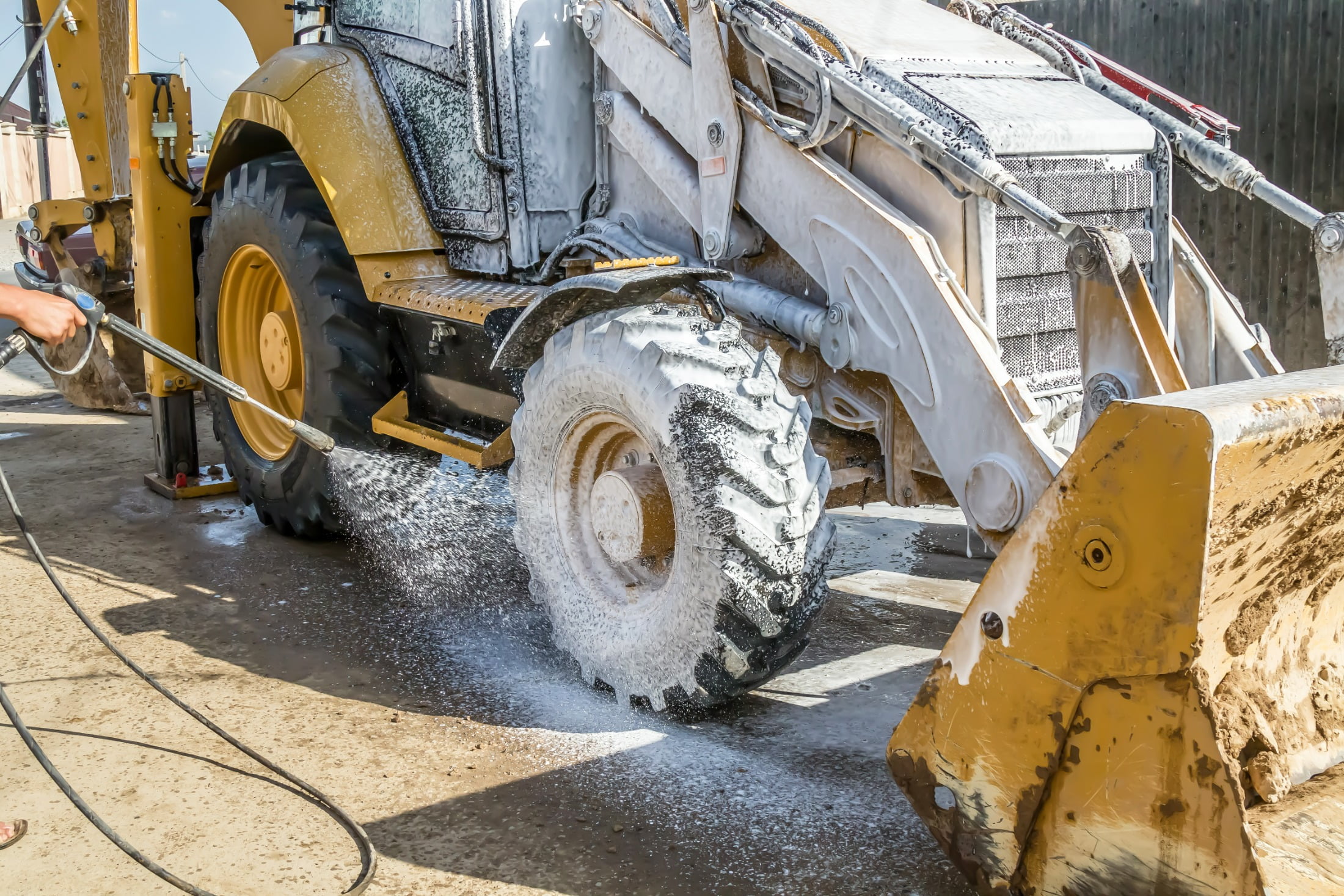 Heavy Equipment Washing